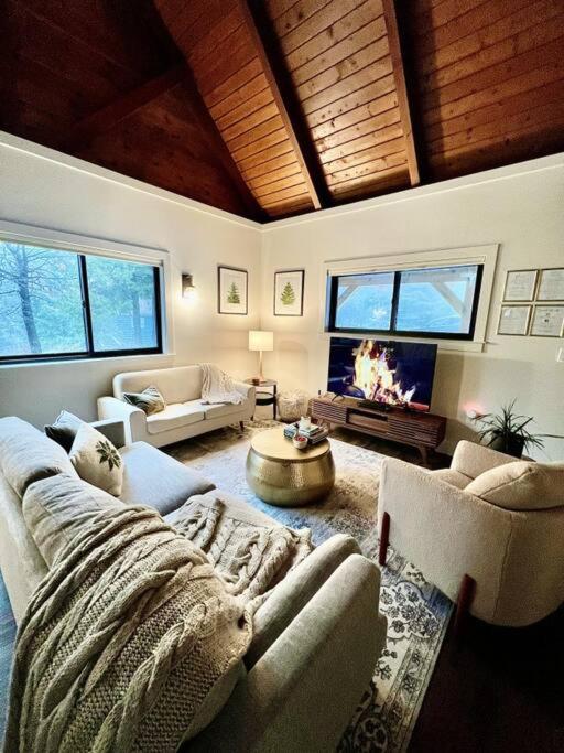 Christmas Tree Cottage Running Springs Экстерьер фото