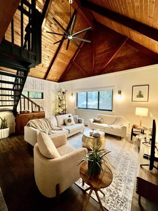 Christmas Tree Cottage Running Springs Экстерьер фото