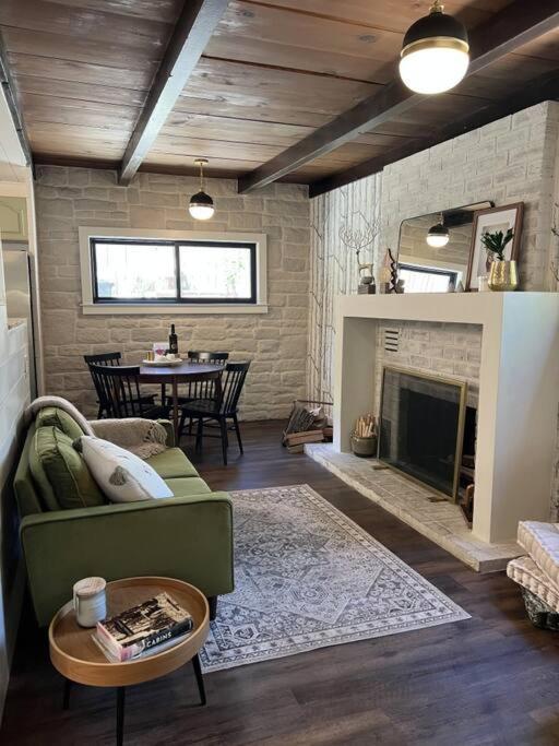 Christmas Tree Cottage Running Springs Экстерьер фото